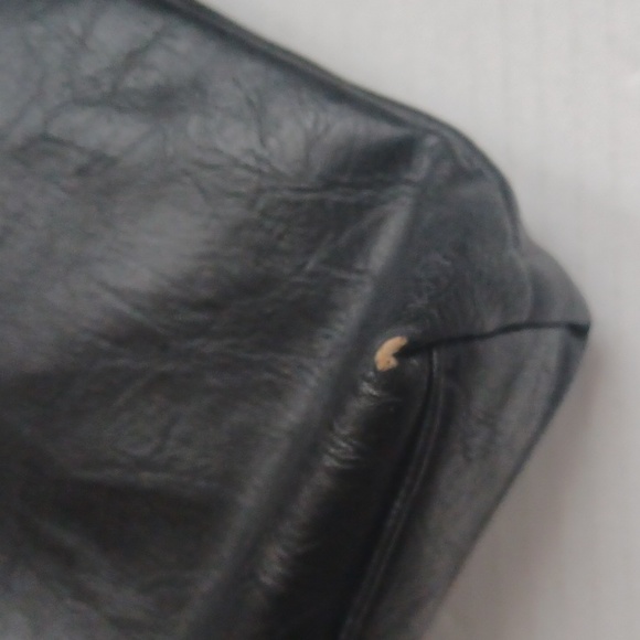 4/$30 Black Crossbody Purse - Medium Size - Picture 9 of 10